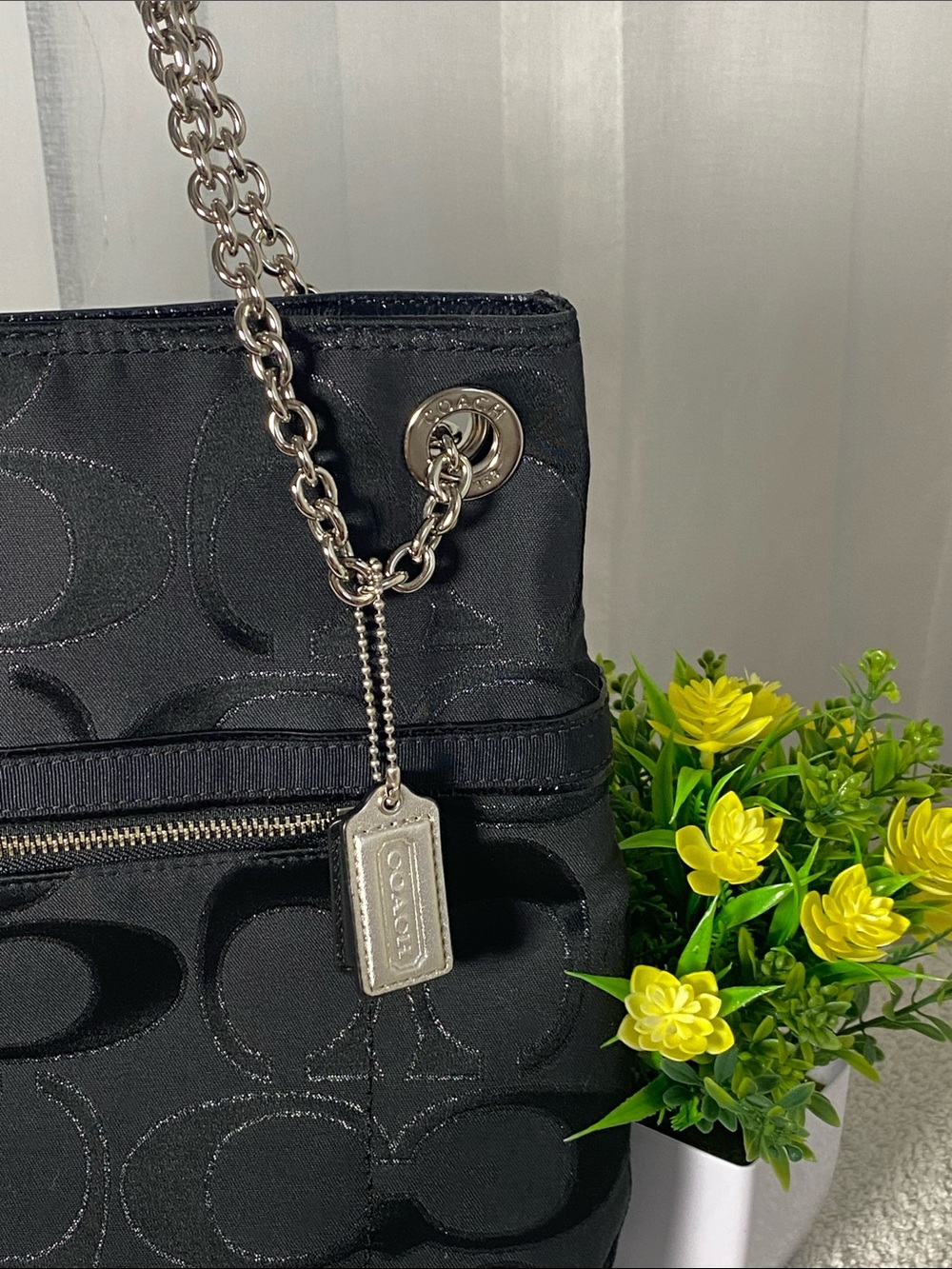 GUC Coach Black Signature Jacquard Chain-Handle Shoulder Bag - Picture 4 of 8
